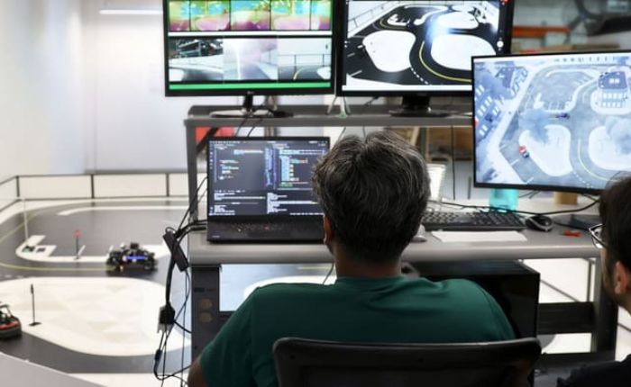 Autonomous Systems & Applied AI